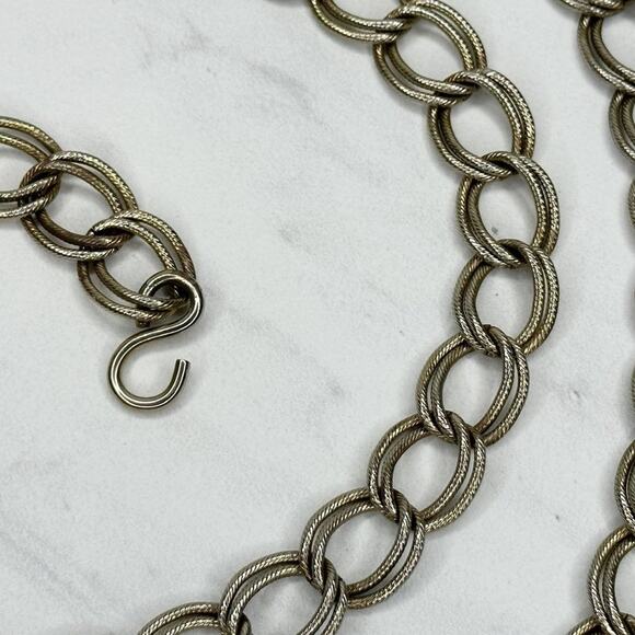 Gold Tone Textured Chain Link Belt Double Hook One Size Y2K ✨ - Picture 8 of 10